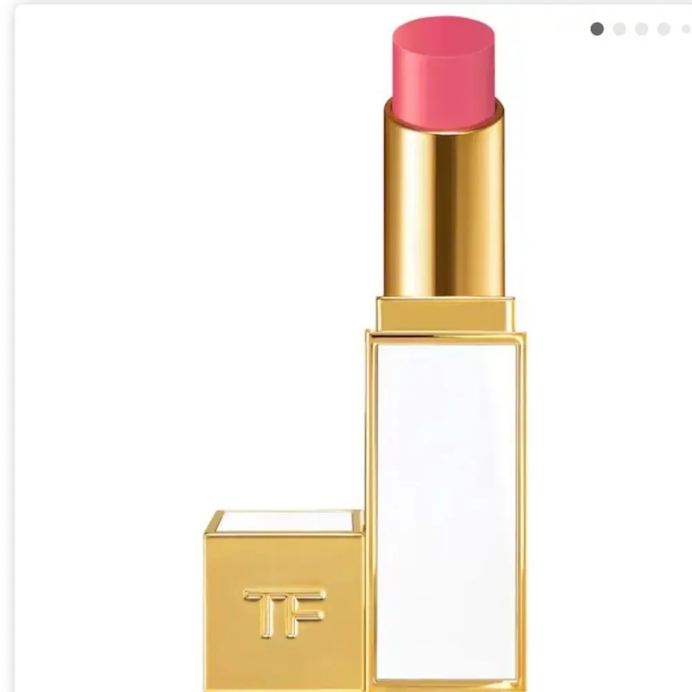 TOM FORD Ultra Shine Lipstick Color with Glossy Effect